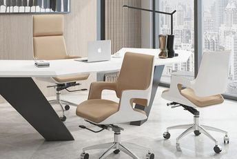 Modern executive office chair in Abu Dhabi