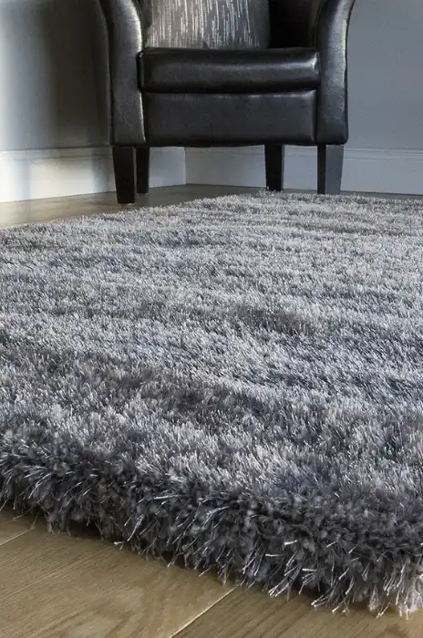 Shaggy rugs Dubai for luxury interiors
