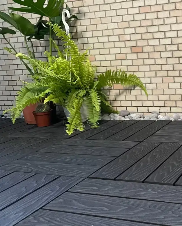 Outdoor wood flooring Dubai premium decks
