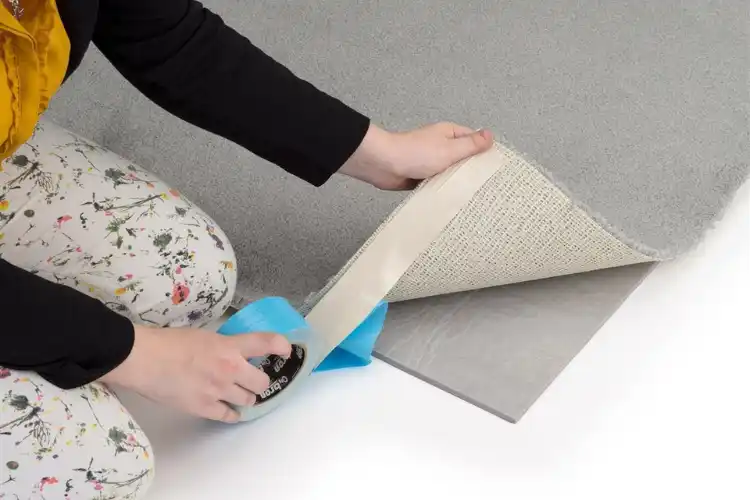 Professional carpet sticking and fixing Dubai.
